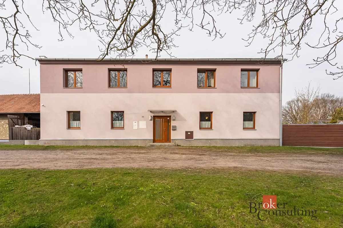 Prodej rodinného domu 320 m², pozemek 237 m²